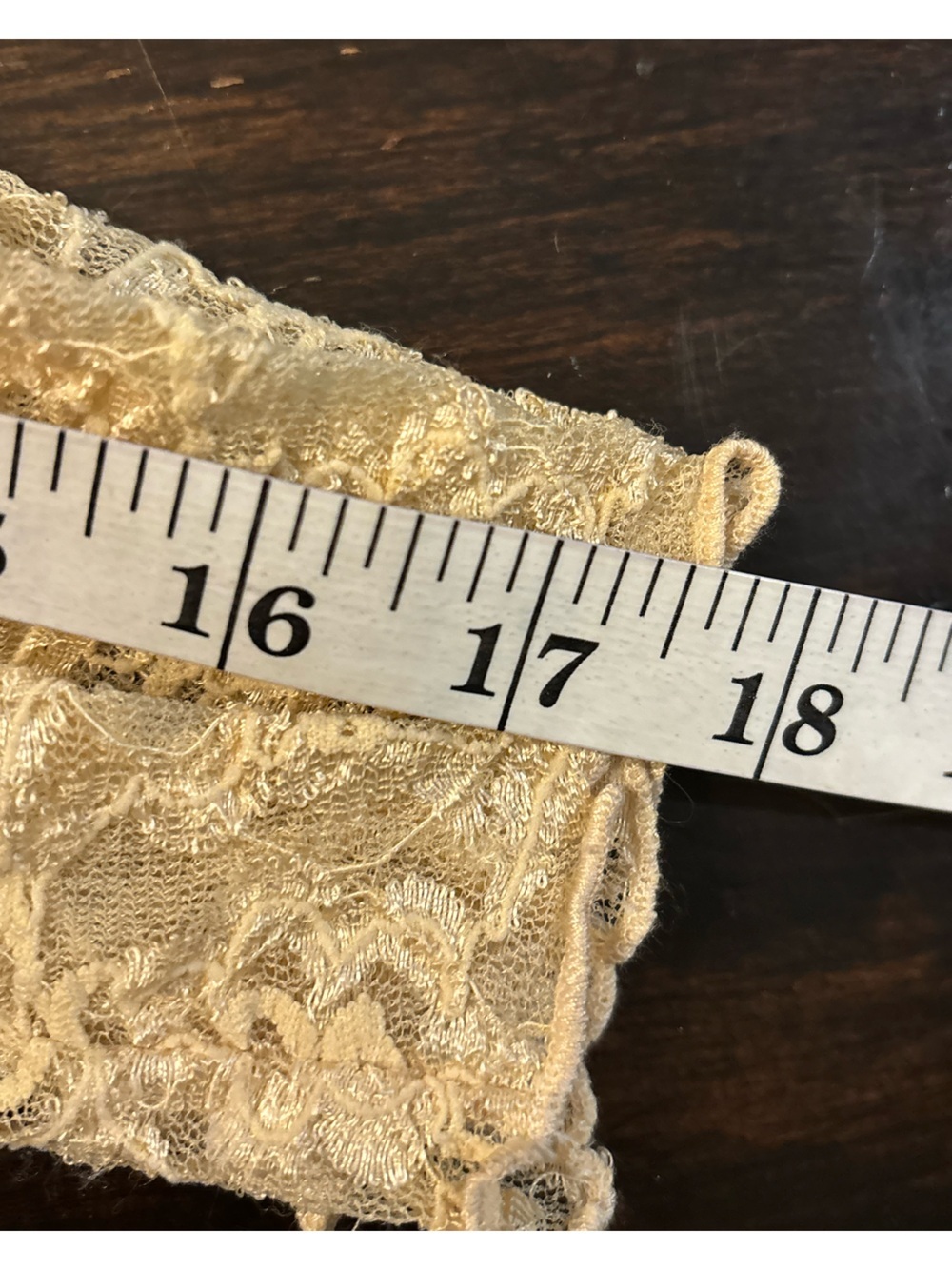 Papillon Blanc Delicate Lace Overlay Cardigan in Light Beige women’s size large - Picture 9 of 9